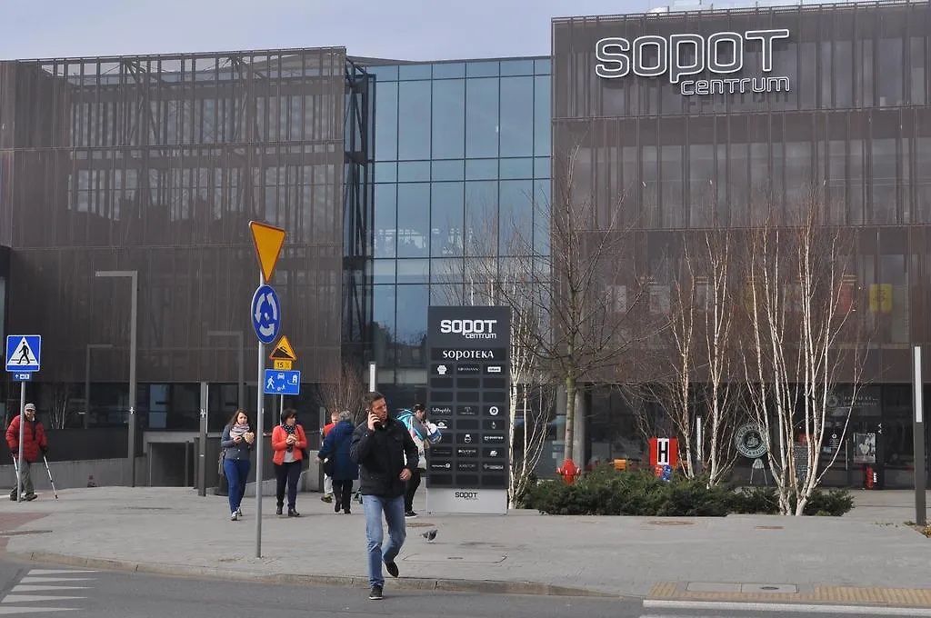 Sopot Bc 1957 Apartments